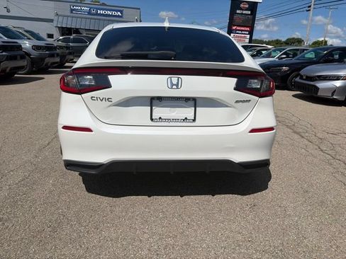 Used 2022 Honda Civic Sport image 5