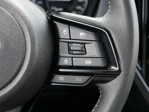 Used 2025 Subaru Forester Premium AWD/4WD image 30