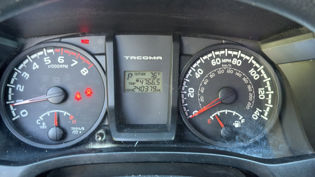 Used 2016 Toyota Tacoma SR RWD image 17