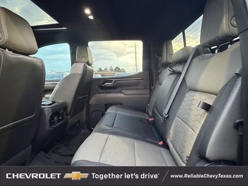 Used 2022 Chevrolet Silverado 1500 ZR2 w/ Technology Package AWD/4WD image 35