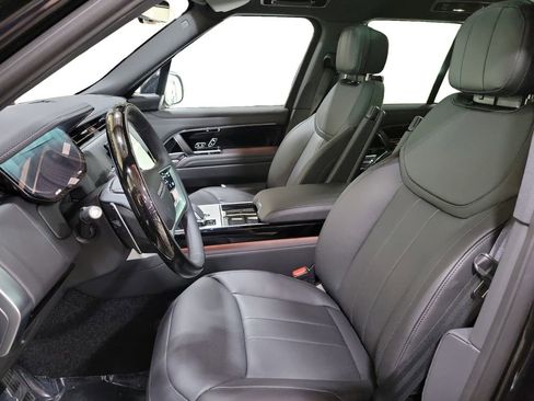 New 2026 Land Rover Range Rover SE image 13