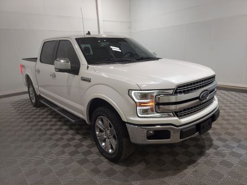 Used 2019 Ford F150 Lariat w/ Equipment Group 502A Luxury AWD/4WD image 4