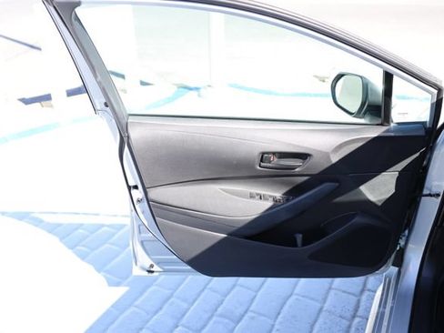 Used 2023 Toyota Corolla LE FWD image 10