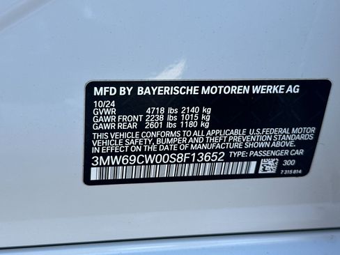 Used 2025 BMW 330i Sedan w/ Premium Package RWD image 40