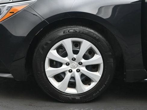 Used 2024 Toyota Corolla LE image 34