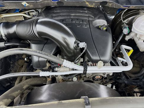 Used 2018 RAM 1500 Sport w/ Hydro Blue Sport Package image 38