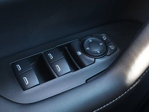 Used 2024 Chevrolet Blazer LT w/ Sound & Technology Package FWD image 16