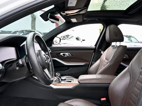 Used 2020 BMW 330i Sedan w/ M Sport Package image 7