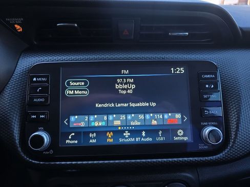 Used 2024 Nissan Kicks SV image 15