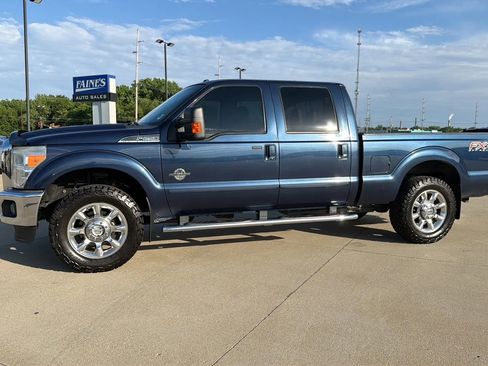 Used 2015 Ford F250 Lariat w/ Lariat Ultimate Package AWD/4WD image 7