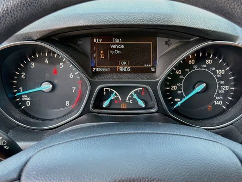 Used 2019 Ford Escape SE FWD image 14
