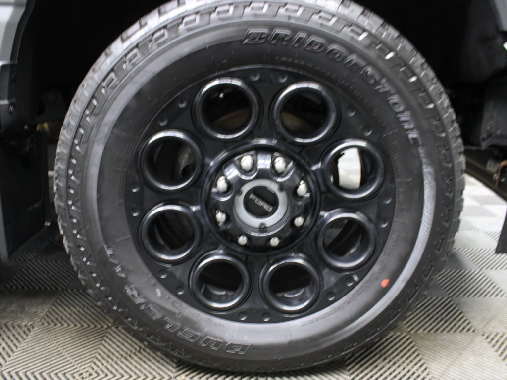 Used 2023 Ford F250 XLT w/ Black Appearance Package AWD/4WD image 13