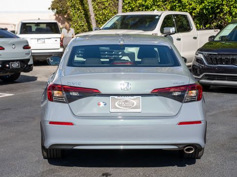 Used 2023 Honda Civic Sport image 6