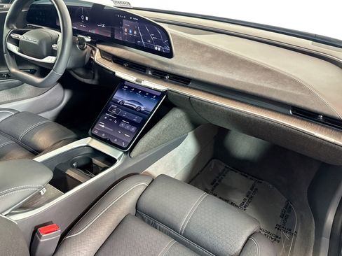 Used 2023 Lucid Air Grand Touring image 26