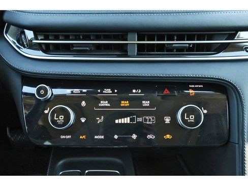 Used 2025 INFINITI QX60 Pure image 25