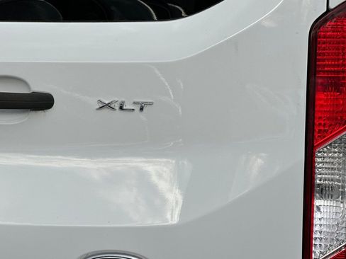 Used 2020 Ford Transit 350 XLT image 32