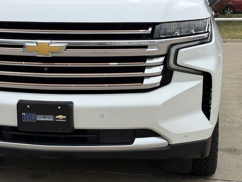 Used 2023 Chevrolet Suburban High Country image 10