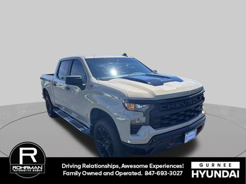 Used 2022 Chevrolet Silverado 1500 Custom Trail Boss AWD/4WD image 2