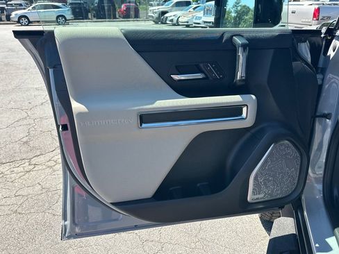 New 2026 GMC Hummer EV 4x4 Crew Cab image 11