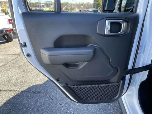 New 2026 Jeep Wrangler Unlimited Sport AWD/4WD image 20