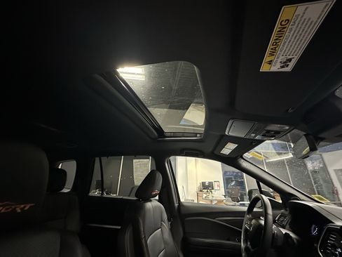 Used 2022 Honda Passport TrailSport image 25