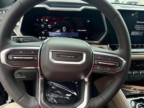 New 2026 GMC Canyon Denali w/ LPO, Denali Black Edition AWD/4WD image 14