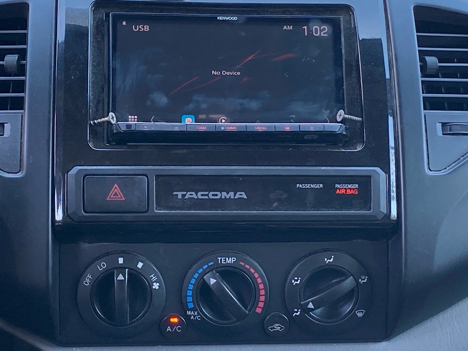 Used 2015 Toyota Tacoma PreRunner w/ Convenience Package RWD image 8