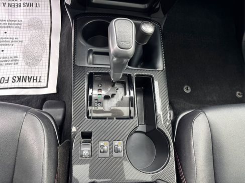 Used 2018 Toyota 4Runner TRD Off-Road Premium image 22