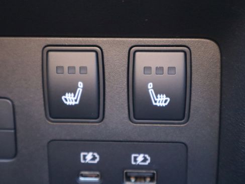 Used 2023 Nissan Rogue Platinum w/ Platinum Premium Package image 24