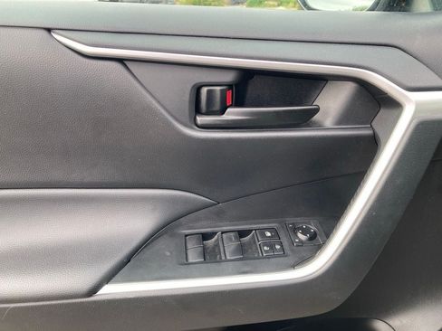 Used 2024 Toyota RAV4 LE FWD image 11