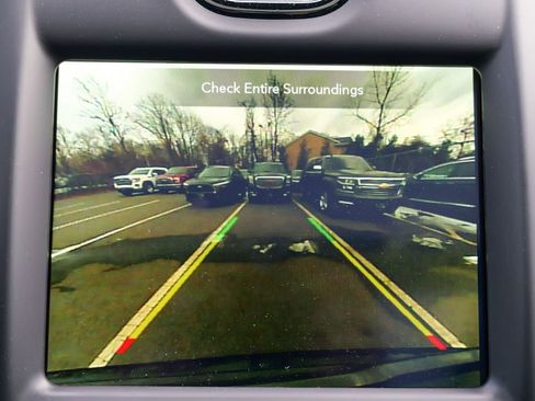 Used 2023 Chrysler 300 C image 52