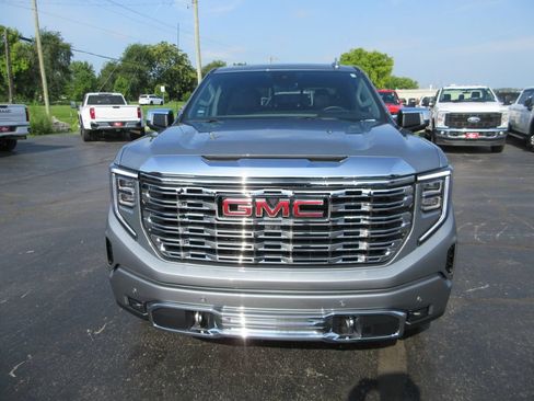 Certified 2026 GMC Sierra 1500 Denali w/ Denali Reserve Package AWD/4WD image 13