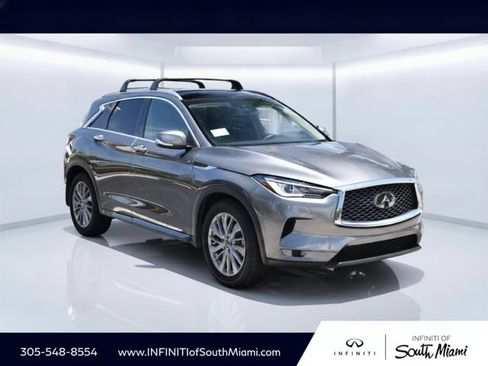 Used 2025 INFINITI QX50 Luxe AWD/4WD image 3