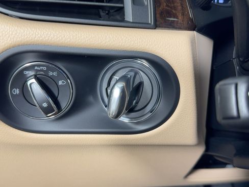 Certified 2026 Porsche Macan AWD/4WD image 27