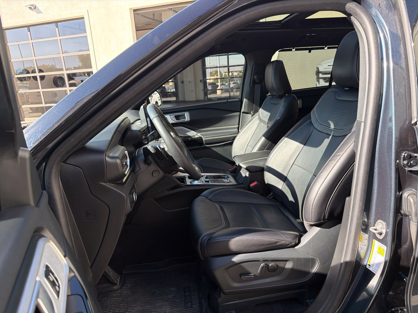 Used 2023 Ford Explorer ST w/ Equipment Group 401A AWD/4WD image 13