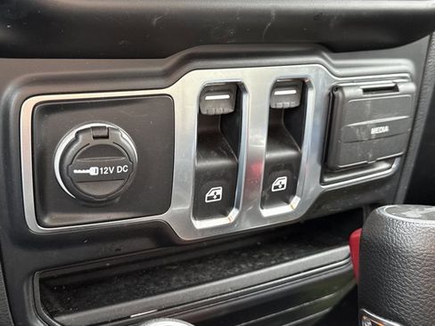 Used 2023 Jeep Wrangler Sport S image 18