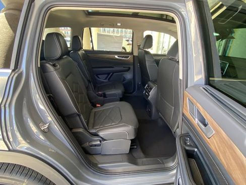 New 2026 Volkswagen Atlas SE AWD/4WD image 38