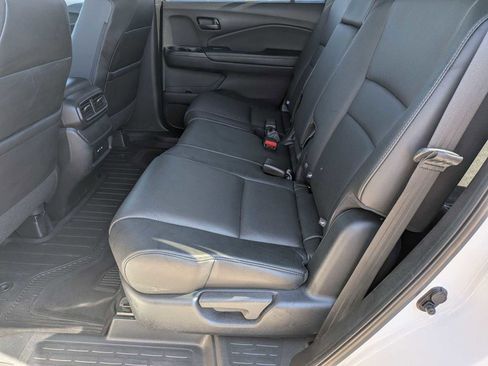 Used 2024 Honda Passport EX-L image 19