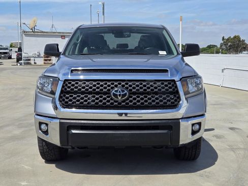 Used 2021 Toyota Tundra SR5 w/ SR5 Leather Package AWD/4WD image 3