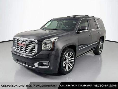 Used 2018 GMC Yukon Denali w/ Denali Ultimate Package AWD/4WD image 1