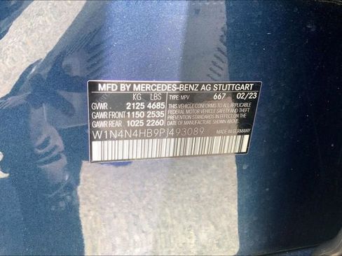 Used 2023 Mercedes-Benz GLA 250 4MATIC w/ Premium Package image 4