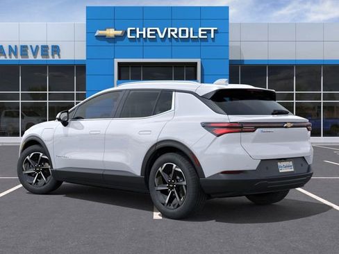 New 2026 Chevrolet Equinox EV LT image 4