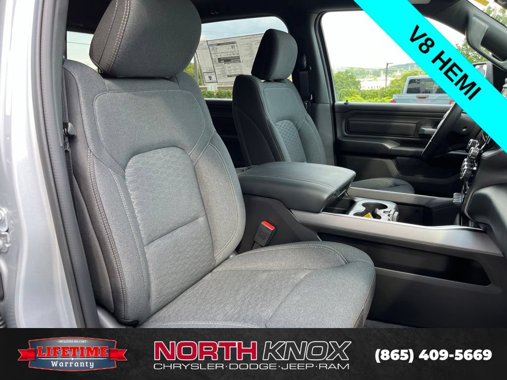 New 2026 RAM 1500 Express AWD/4WD image 29