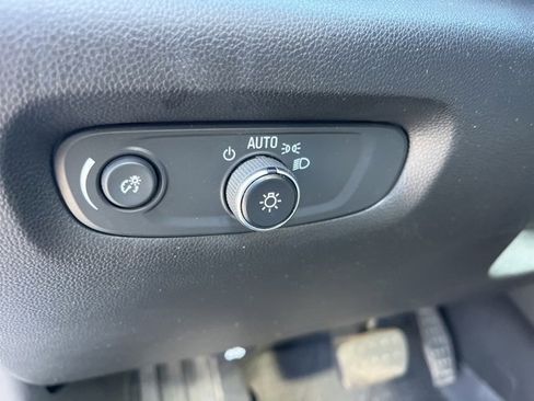 Used 2023 Chevrolet Traverse Premier w/ LPO, Floor Liner Package image 18