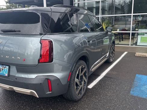 Certified 2025 MINI Cooper Countryman S AWD/4WD image 9