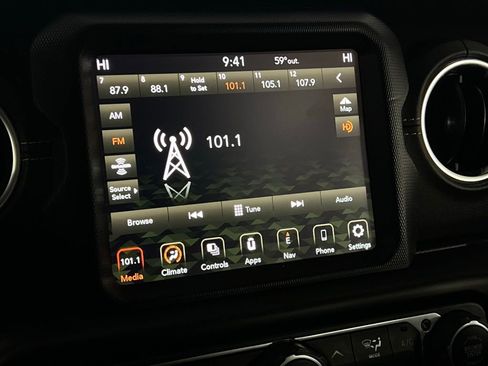 Used 2022 Jeep Gladiator Overland w/ Popular Equipment Package image 18