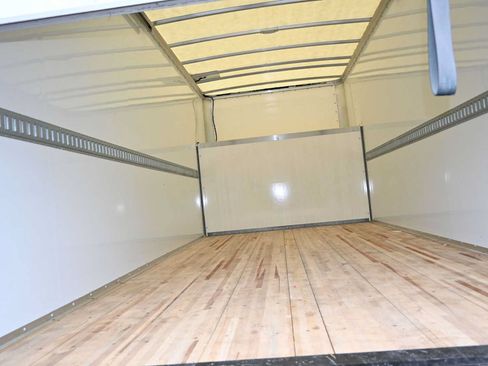 Used 2024 GMC Savana 4500 w/ Power Convenience Package RWD image 7