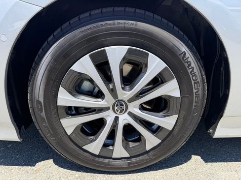 Used 2022 Toyota Prius Prime Limited FWD image 50