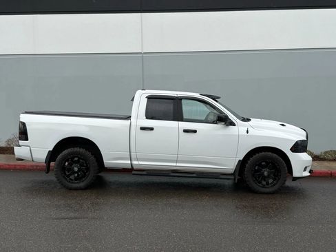 Used 2011 RAM 1500 Sport w/ Sport Premium Group image 7