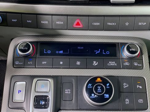 Used 2024 Hyundai Palisade SEL AWD/4WD image 24